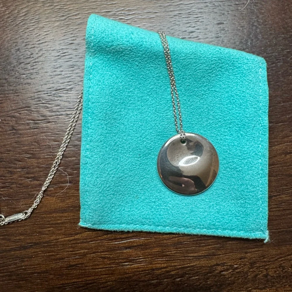 Tiffany & Co Elsa Peretti Round Pendant Necklace - Picture 2 of 7
